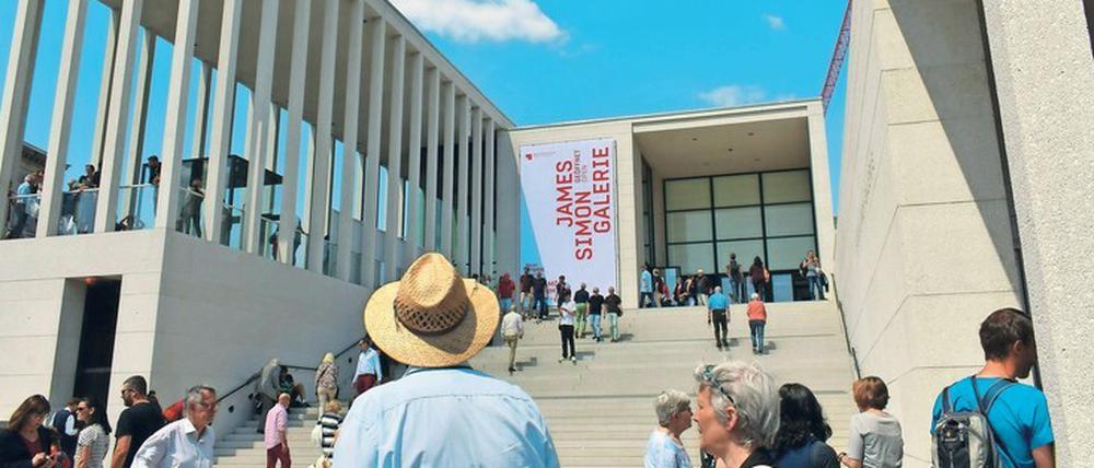 Besuchermagnet James-Simon-Galerie. Die Eröffnung von David Chipperfields Eingangsgebäude zur Museumsinsel zog das Publikum an. 