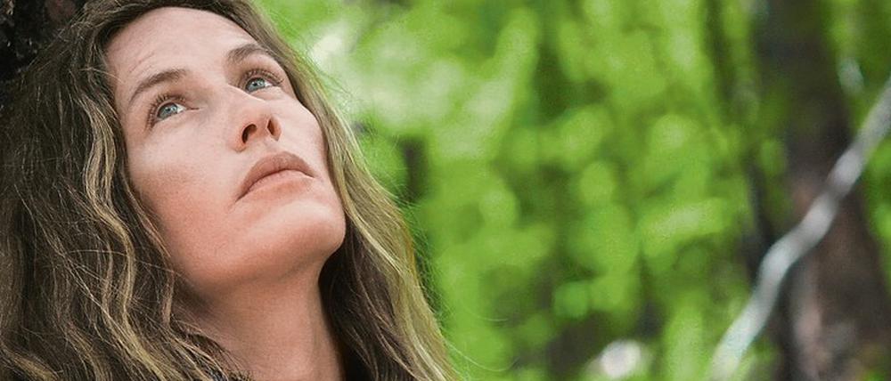Stimmen der Natur. Cécile de France als Schamanin-Schülerin Corine.