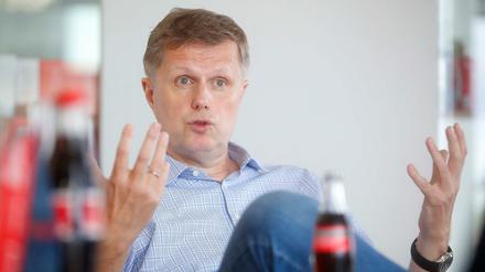 Bjørn Jensen, Chef der Coca-Cola Deutschland GmbH, beim Interview in seinem Büro an der Stralauer Allee.