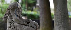 Eine Zeit lang hockte sie ohne Kopf, dann wurde die rassistische Statue beseitigt. 