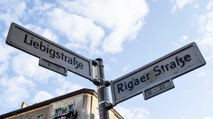 Am Donnerstag hatte es in dem Haus in der Rigaer Straße Durchsuchungen gegeben.