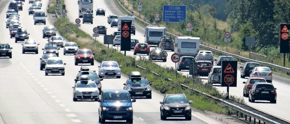 Temporeduzierung im Baustellenbereich ist üblich. Die Grünen wollen überall limitieren. Die CDU sollte mitmachen.