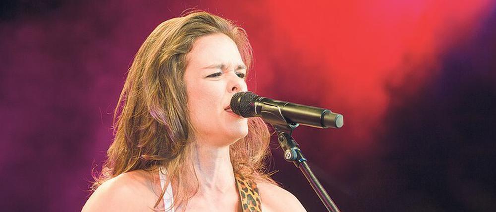 Monica Besser bezeichnet sich als „compositora falsa“ – eine Komponistin, die ihre Rhythmen und Melodien der Natur abkupfert.