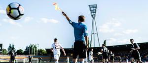 Ein reguläres Fußballspiel wie hier das Berliner Pokalfinale dürfte in der Hauptstadt wohl erst im September stattfinden.