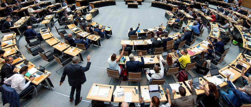 Im Januar musste eine Plenarsitzung für 30 Minuten unterbrochen werden – wegen einer Protestaktion.