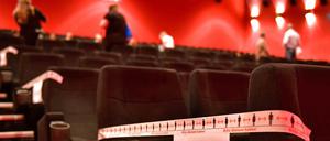 Kino mit Abstand. Vor einer Premiere im Erfurter Cinestar-Kino. 
