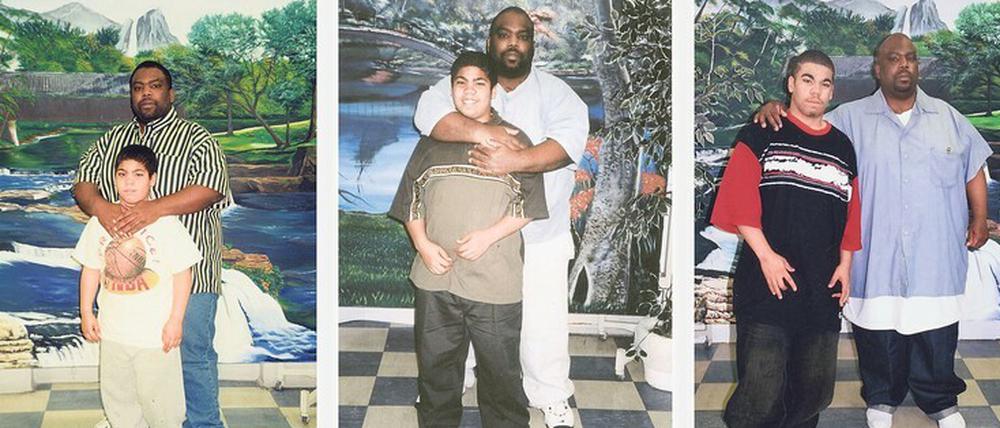 Begegnung im Besuchsraum. Die Bilder der Polaroidserie „When Dad Comes Home“ entstanden 2018.