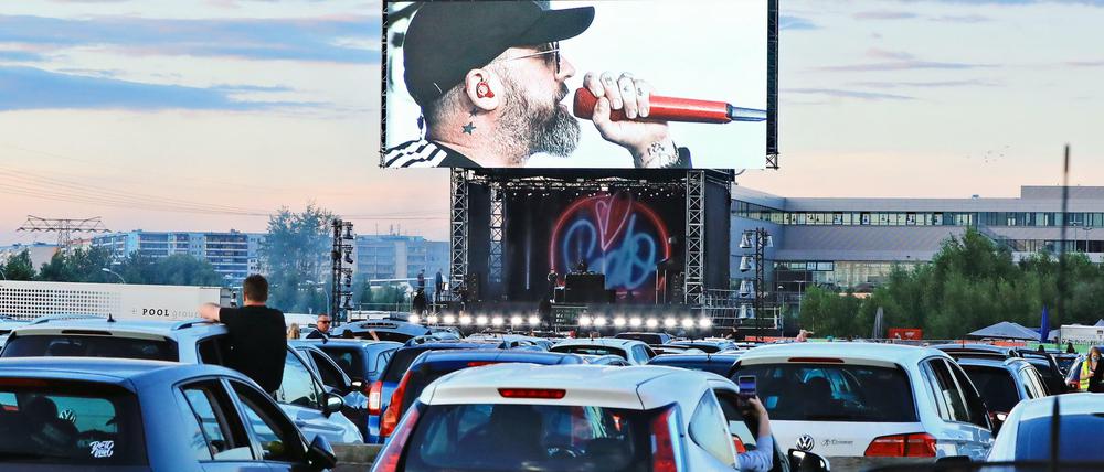 Kürzlich ist Sido im Autokino in Schönefeld aufgetreten – vor mehr als 900 Autos. 