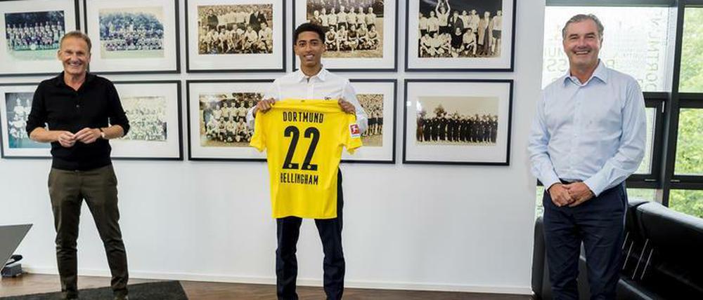 Da strahlen sie in Dortmund. Keine 30 Millionen Euro Ablöse für ein neues Top-Talent.