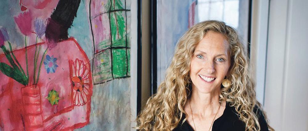 Die amerikanische Schriftstellerin Lily King, 57.