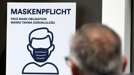 Einige wollen sich im Alltag nicht an die Maskenpflicht halten – und werden gewalttätig.