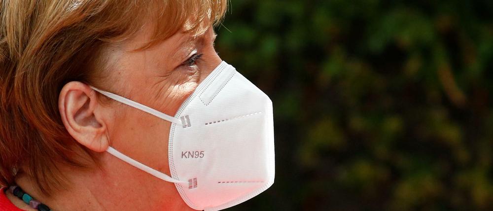 Angela Merkel nimmt auf dem EU-Sondergipfel eine Vermittlerinnenrolle ein.