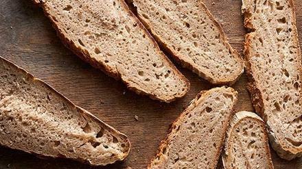 Frisch aus dem Holzofen: Die Brote von Gragger sind handwerklich hergestellt. Das schmeckt man. 