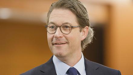 Bundesverkehrsminister Andreas Scheuer (CSU) erwartet weniger Geschäftsreisen und private Kurztrips mit dem Flugzeug. 