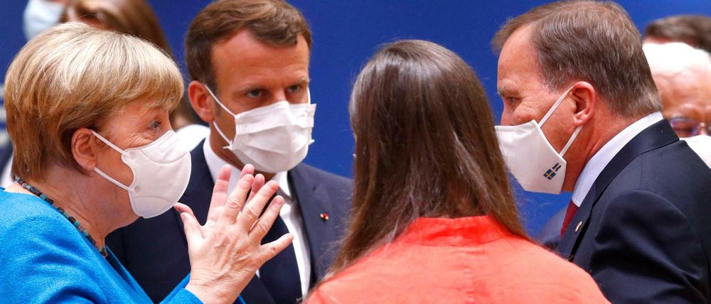 Bundeskanzlerin Angela Merkel (CDU) mit Präsidenten Emmanuel Macron, der finnischen Ministerpräsidentin Sanna Marin und dem schwedischen Ministerpräsidenten Stefan Lofven.