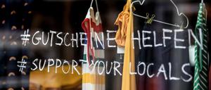 Trotz der Lockerungen stecken viele Gewerbetreibende weiterhin in der Krise. Eine wirtschaftliche Förderung ist wichtig, um Umsatzausfälle von kleinen und mittleren Unternehmen zu kompensieren.