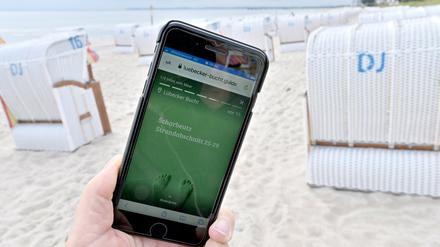 Der Scharbeutzer Strand ist leer, da zeigt die Ampel grün.