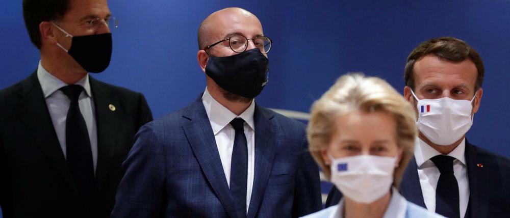 Die EU-Staaten haben sich im Kampf gegen die Corona-Wirtschaftskrise auf das größte Haushalts- und Finanzpaket ihrer Geschichte geeinigt.