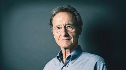 Der Schriftsteller Bernhard Schlink dramatisiert in seinen Texten Fragen nach Schuld, Sühne und Selbstbetrug.