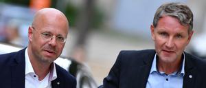 Duo infernale. Deutschlands Rechtspopulisten finden Anschluss an die radikalen Kreise. Stellvertretend: Die AfD-Politiker Björn Höcke und Andreas Kalbitz.