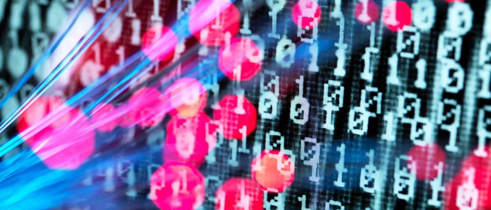 Cyber Attack, Virusangriff auf einen Computer.