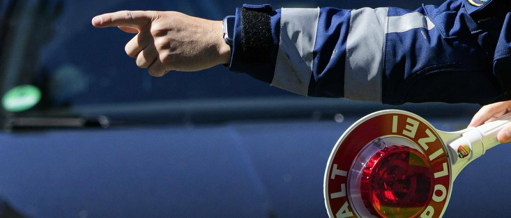 Anhalten wollte der Unbekannte nicht, den die Polizei im Wedding kontrollieren wollte - stattdessen gab er Gas.