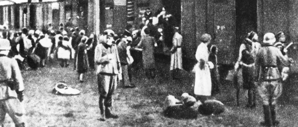 Deportation nach Treblinka, 1942.