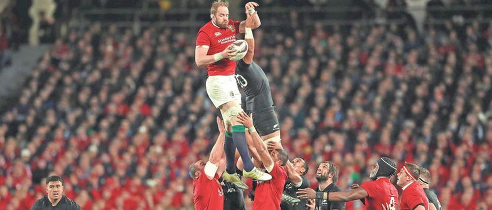 Obenauf. Zuletzt tourten die Lions 2017 durch Neuseeland. Foto: Lynne Cameron/Imago