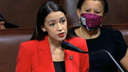 Die Abgeordnete Alexandria Ocasio-Cortez antwortet am 23. Juli im Kongress auf den verbalen Ausfall ihres Kollegen Ted Yoho.
