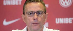 „Für mich ist jetzt der richtige Zeitpunkt gekommen, meine Tätigkeit bei Red Bull zu beenden" - Ralf Rangnick verabschiedet sich von Red Bull.