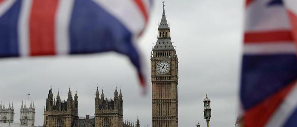 Nach Meinung der Ökonomen wird Großbritannien den Konjunktureinbruch erst bis 2024 wieder wettmachen können.