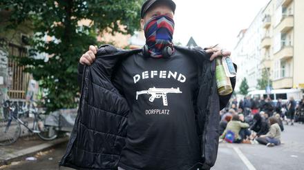 Nach der Hausdurchsuchung in der Rigaer Straße 94 kam es Anfang Juli zu Protesten der linken Szene.