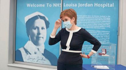 Denkt Strategisch. Nicola Sturgeon, schottische Nationalistenführerin.