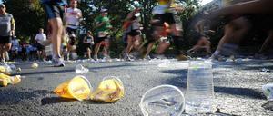 Was bleibt? Auch beim Berlin-Marathon oft viel zu viel Müll.