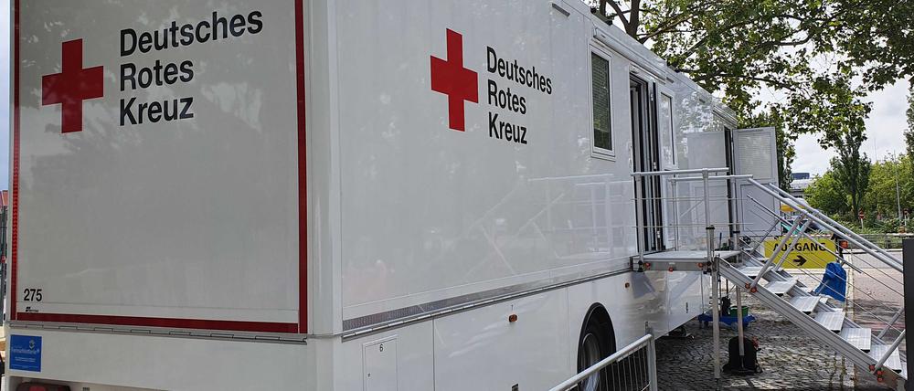 So sieht die Corona-Teststelle am Zentralen Omnibusbahnhof in Berlin aus.