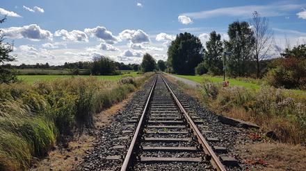 Die Heidekrautbahn bei Blankenfelde. In einigen Jahren sollen hier Regionalzüge fahren.