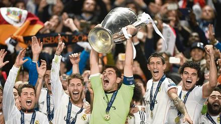 Pokal total. Iker Casillas von Real Madrid, nach dem Sieg über Atletico 2014. Foto: AFP