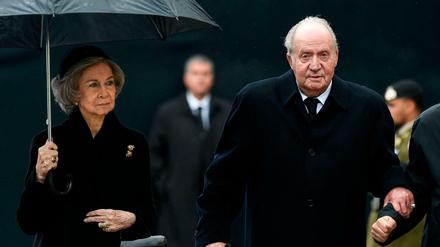 Juan Carlos und Sofía bei der Beerdigung des Großherzogs von Luxemburg 2019