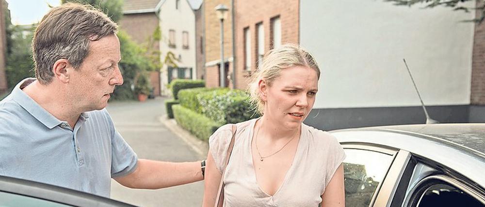 War er’s? Tina (Ricarda Seifried) verdächtigt Rupert (Matthias Brandt) des Mordes an ihrem Mann.