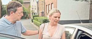 War er’s? Tina (Ricarda Seifried) verdächtigt Rupert (Matthias Brandt) des Mordes an ihrem Mann.