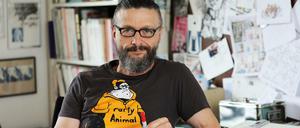 Ralf König in seinem Atelier.