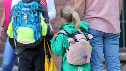 Mecklenburg-Vorpommern ist das erste Bundesland, das den landesweiten Regelbetrieb an den Schulen wieder aufnimmt.