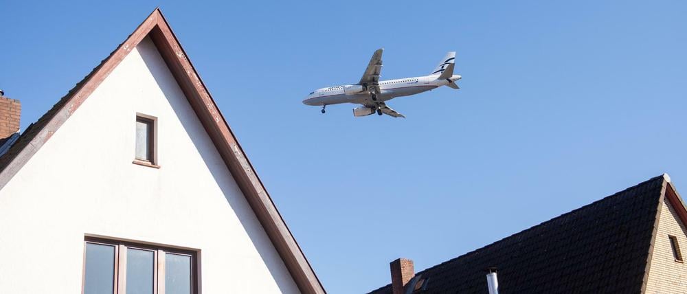 Erst bei knapp 400 Häusern rund um den BER sind alle Baumaßnahmen gegen den Fluglärm abgeschlossen.