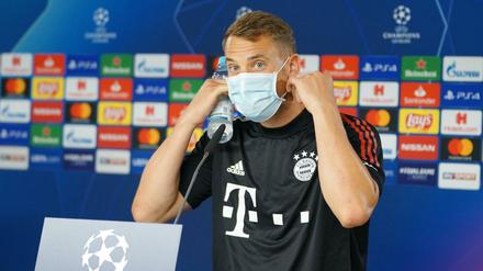 Manuel Neuer am Freitag auf der PK.