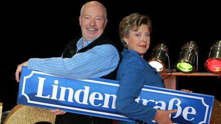 Marie-Luise Marjan und ihr zweiter "Lindenstraßen"-Ehemann Bill Mockridge nahmen im Frühjahr Abschied von der Vorabend-Kultserie.