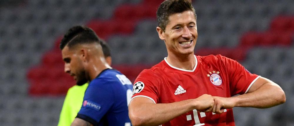 Doppeltorschütze Lewandowski stellte eine neue Bestmarke auf.
