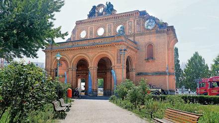 Ort des Aufbruchs. Die Portalruine des Anhalter Bahnhofs. 