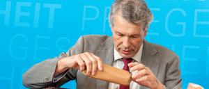 Andreas Zapf, Präsident des Bayerischen Landesamtes für Gesundheit, dessen Bürger-Telefon bis Freitag nicht besetzt ist.