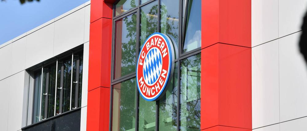 Ein Trainer des FC Bayern wird des Rassismus bezichtigt.