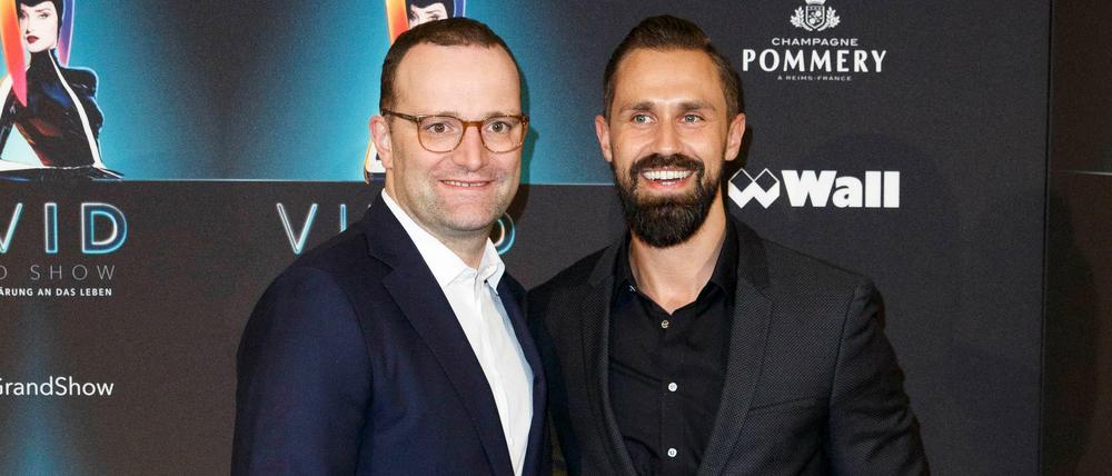 Eigenheimbesitzer: Bundesgesundheitsminister Spahn (l.) und sein Mann Daniel Funke.